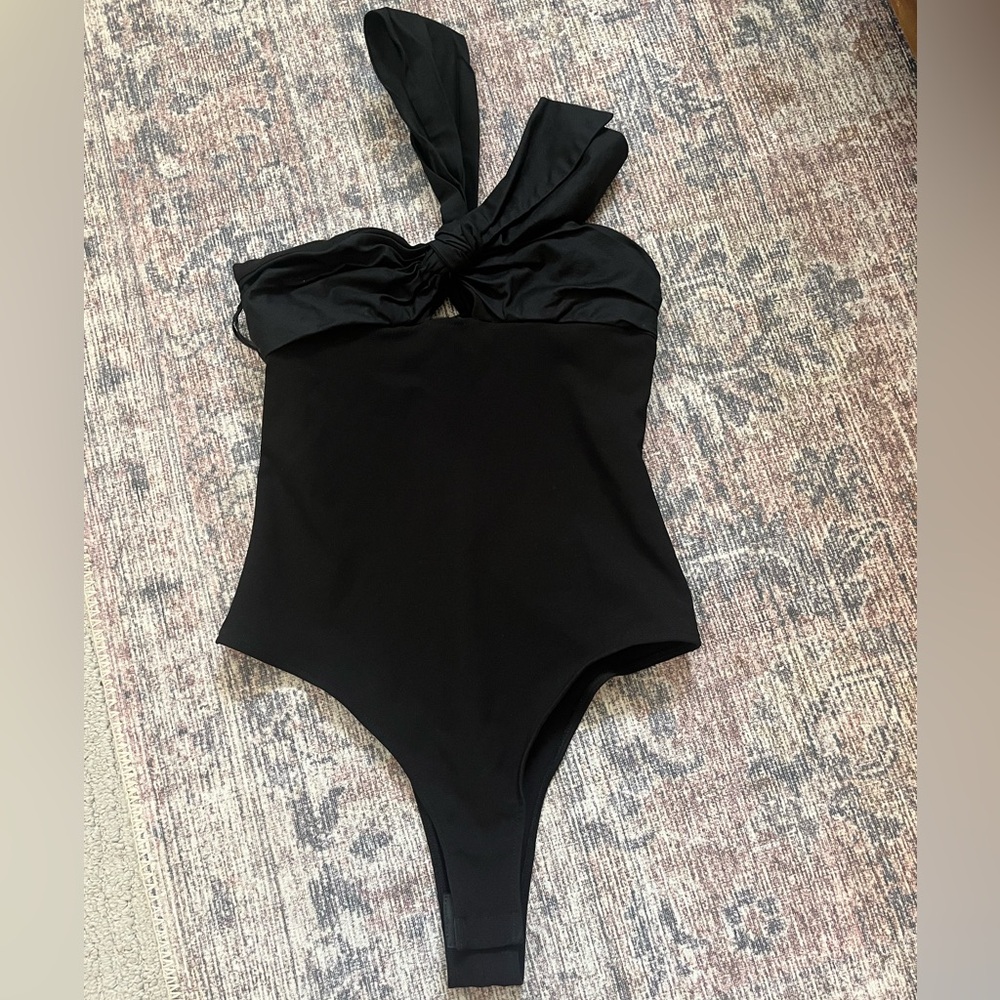 Zara one shoulder black bodysuit with bow detail XS